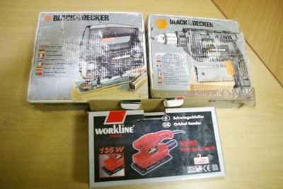 Speurders opsoek na gesteelde items